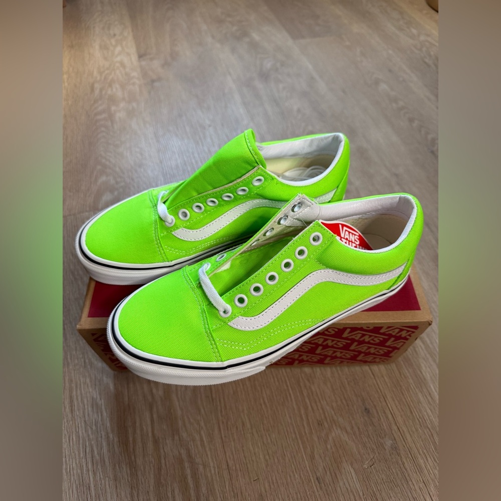 Vans Old Skool Green Size US Men 6.5 US Women 8
